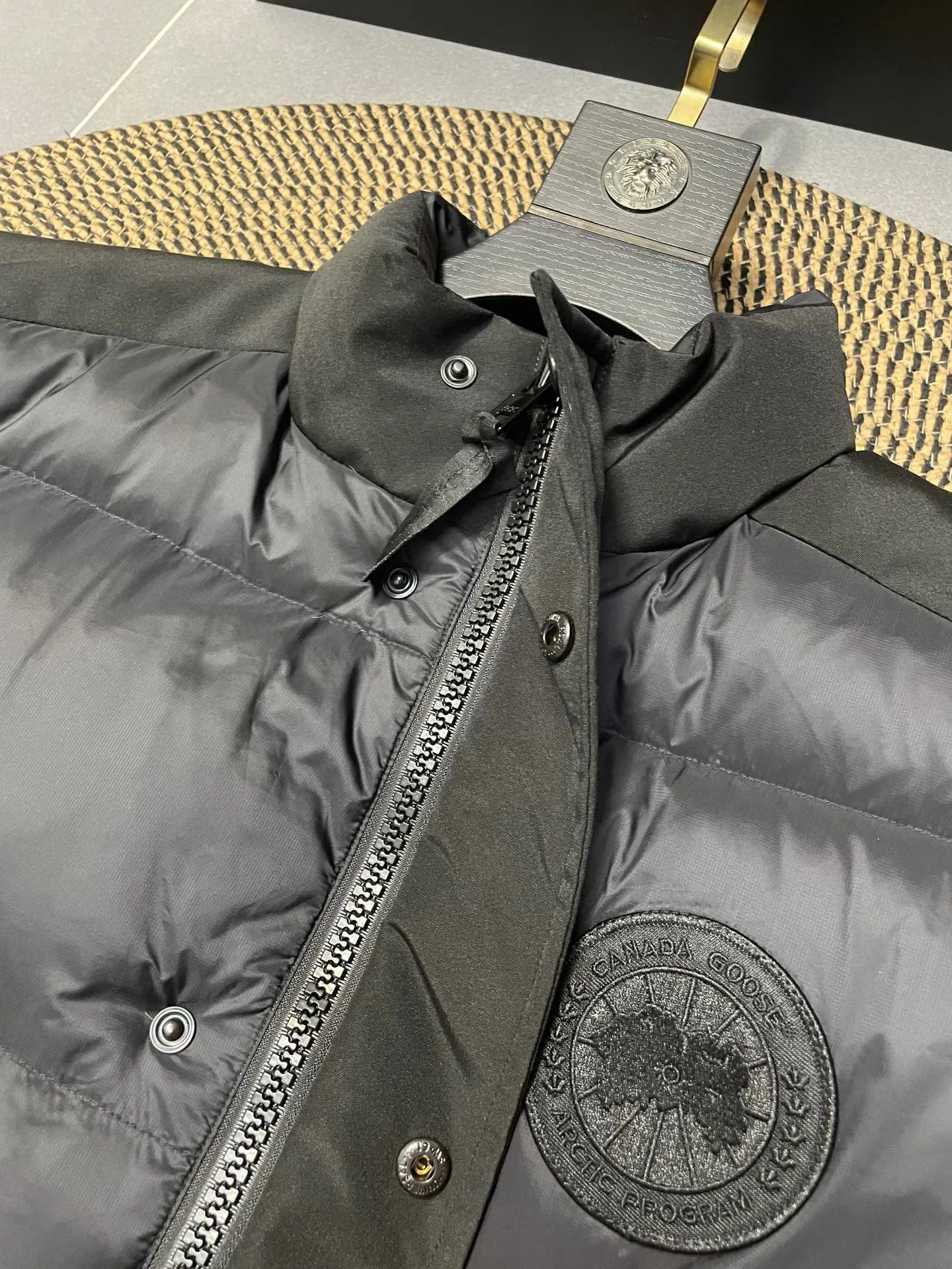 P560 Correct Version Top Replica] 2057MW Paradigm Freestyle Vest-WD Men's Model. Color: White Black Size: XS S M L XL XXL
